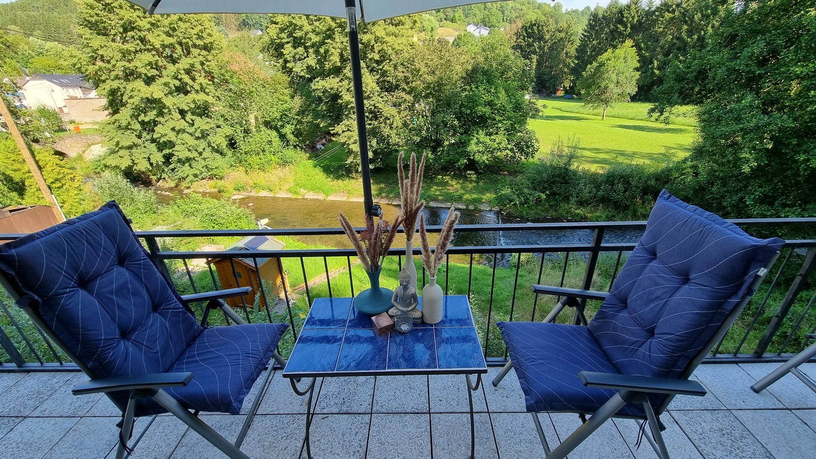 Terras met uitzicht op de natuur